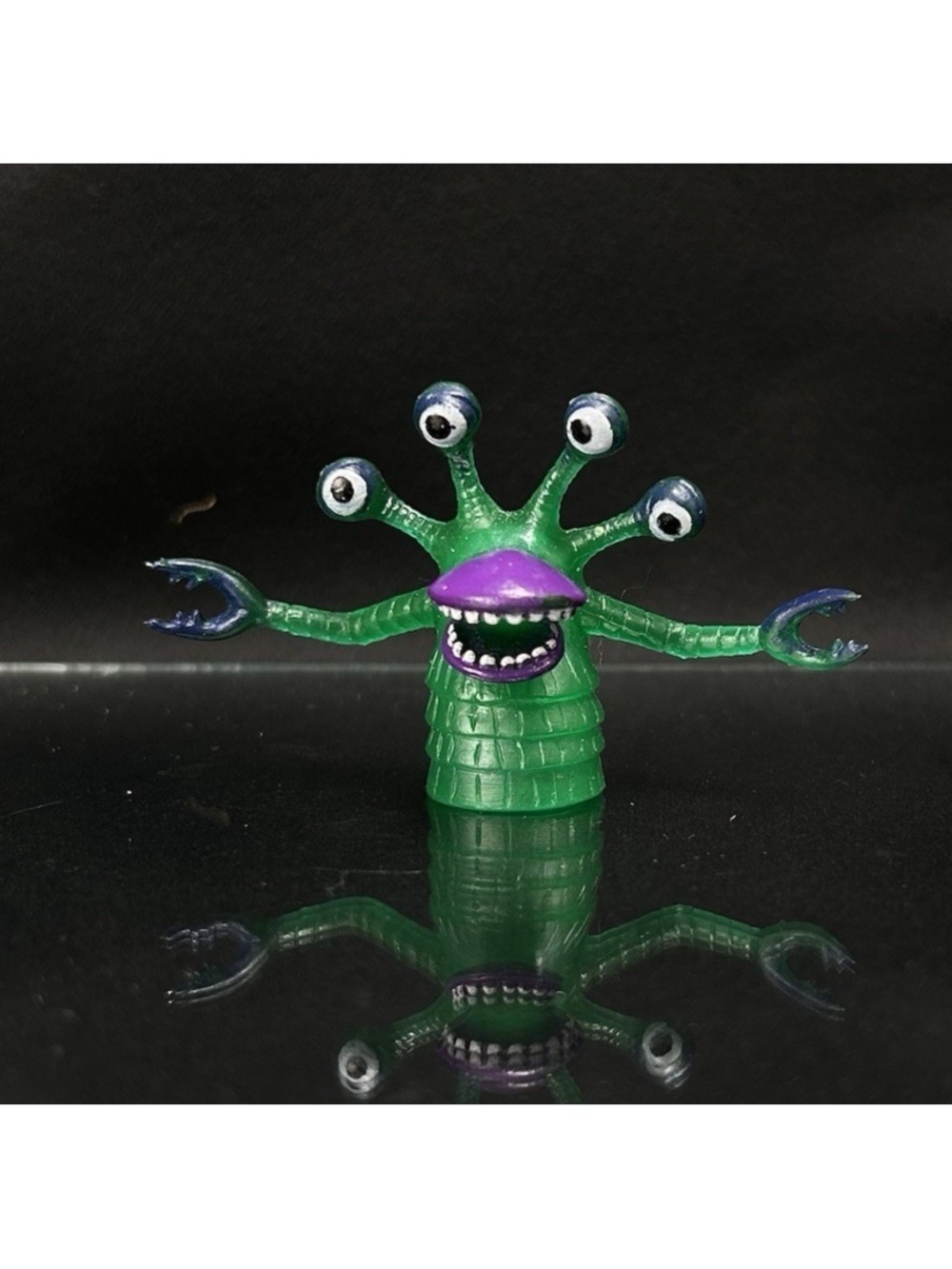 Vintage Archie McPhee Alien Finger Puppet 4 Eyes Purple Mouth 70s